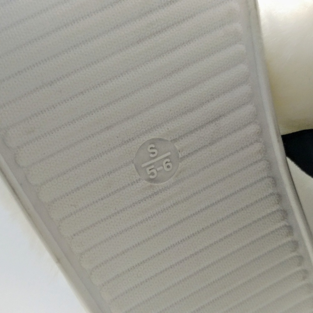 Kate Spade White Fuzzy Slippers with Black Bows - Picture 5 of 6